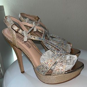 CATHY JEAN Gold/Nude Sparkly Heels